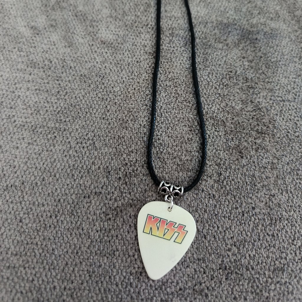 Kiss Guitar Pick Necklace 13$